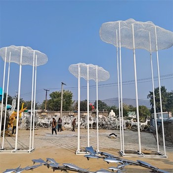 發(fā)光云朵雕塑加工廠
