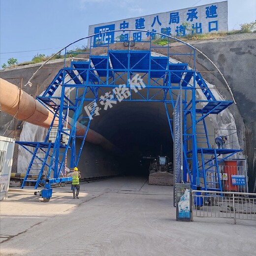 桂林厚榮隧道噴淋養護臺車(chē)廠(chǎng)家