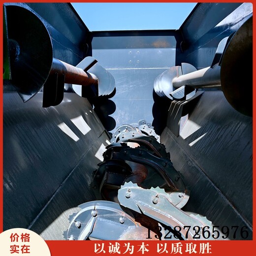 tmr攪拌機(jī)廠牛羊飼料攪拌機(jī)廠