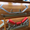 安徽制作帶式輸送機(jī)托輥支架,v型托輥支架多少錢