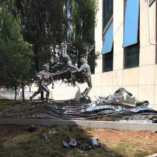 不銹鋼鏡面運動人物雕塑跑步打球人物雕塑定制加工