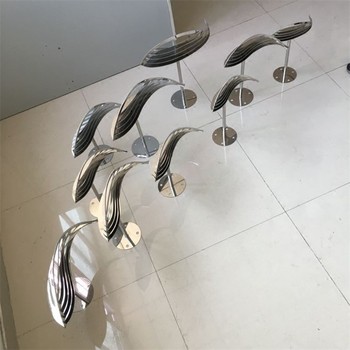 不銹鋼抽象魚(yú)群雕塑金屬魚(yú)群雕塑加工