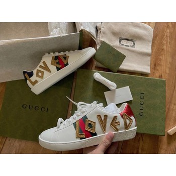 瓦房店市回收的鞋子-GUCCI小白鞋收購價格