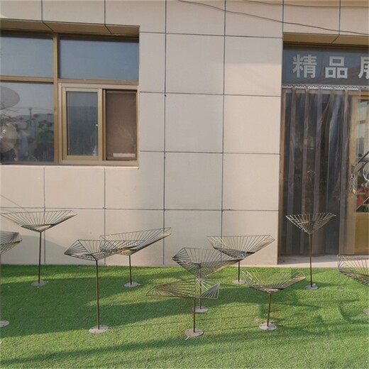 不銹鋼荷花雕塑抽象植物雕塑加工定制