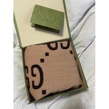 陽泉GUCCI圍巾回收-原價5000的絲巾如今還值多少