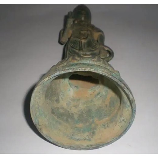 免費在線(xiàn)鑒定佛像白銀佛像交易方式