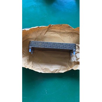 提供小松各機(jī)型散熱器6152-62-9101