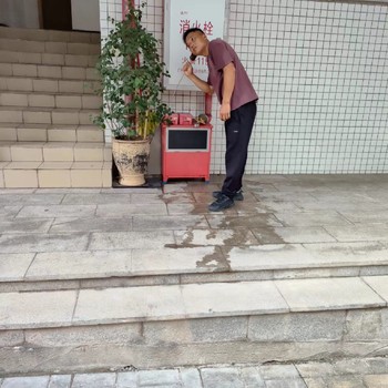 化龍地下管道查漏
