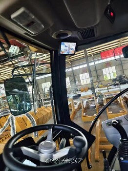 懷集縣反鏟裝載機挖掘裝載一體機兩頭忙出口外貿(mào)