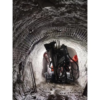 天津從事礦山液壓錨桿臺車,錨桿臺車生產(chǎn)廠家