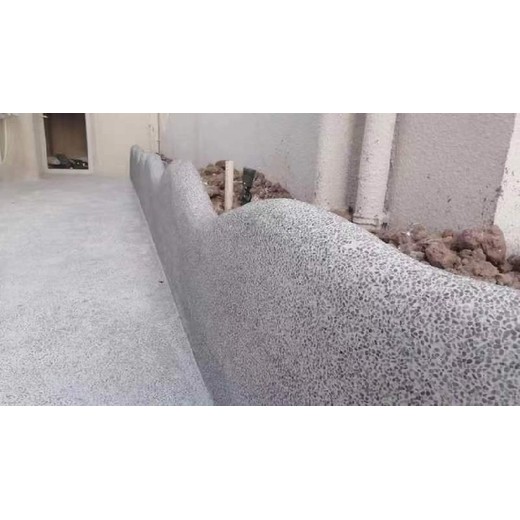 上海崇明園林水洗石造景池