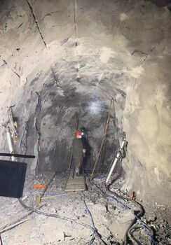 井下采礦掘進二氧化碳膨脹一次性成品管