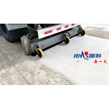 廣東茂名飼料廠選擇后滾掃清掃車清掃地面吸塵王干濕兩用吸塵車