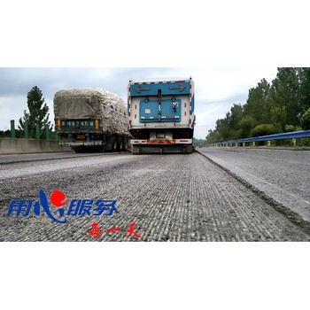 河南鶴壁礦廠選擇后滾掃清掃車沙子回收吸塵王干濕兩用吸塵車
