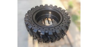 机场用轮胎20.5/70R16实心轮胎图片1