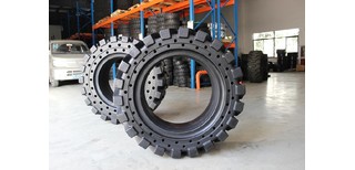 机场用轮胎20.5/70R16实心轮胎图片4