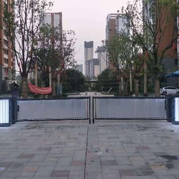 濰坊道閘安裝車庫(kù)擋車桿門禁升降桿-魯冠廠家