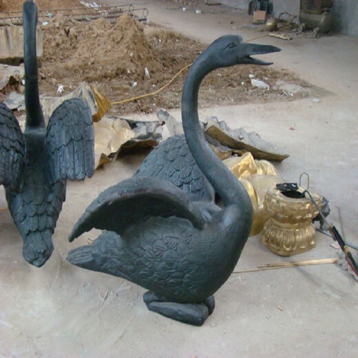 公園銅雕刻天鵝生產(chǎn)廠家
