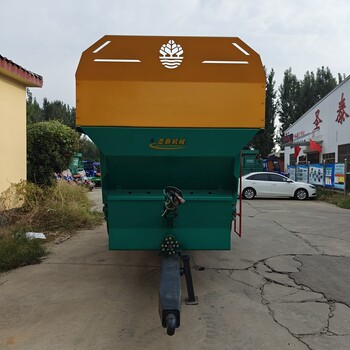 糞肥拋撒車撒肥機(jī)視頻