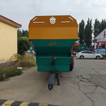 糞肥拋撒車撒肥機(jī)視頻
