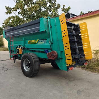 糞肥拋撒車撒肥機(jī)視頻