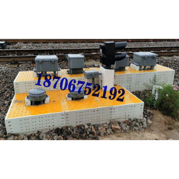 铁路信号箱盒复合材料安装硬化地面及基础支架陕西鸿信铁路设备