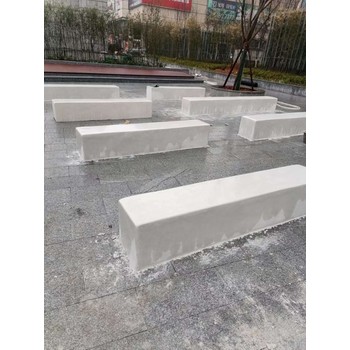 別墅庭院仿花崗巖地坪，無錫泰克石樹池式坐凳造型設計，現場制作