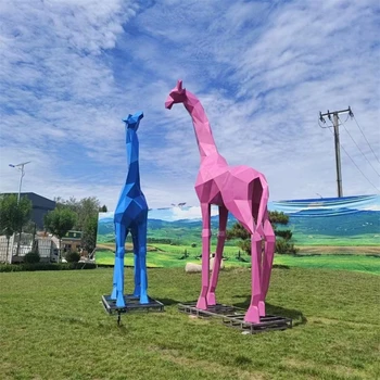 不銹鋼切面長頸鹿雕塑，簡約而不簡單的藝術(shù)