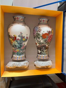 張松茂、徐亞鳳共創(chuàng)《錦繡富貴雙絕尊》重工粉彩對瓶