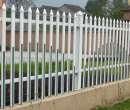 幼儿园PVC塑钢防护栏隔离栅栏工厂打围PVC围墙护栏图片