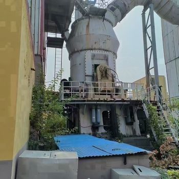 二手九成新合肥中亞HRM2200礦渣立式磨粉機(jī)