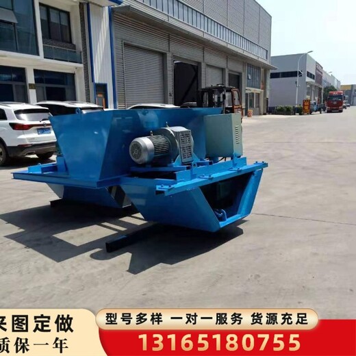 水溝混凝土滑模機(jī)成型機(jī)U型水渠成型機(jī)現(xiàn)澆式水渠成型機(jī)
