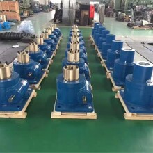 托輥升降機2500T3000T焊接托輥設(shè)備10臺聯(lián)動升降機圖片