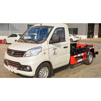 福田小型勾臂垃圾車(chē)一款超有性?xún)r(jià)比的垃圾車(chē)
