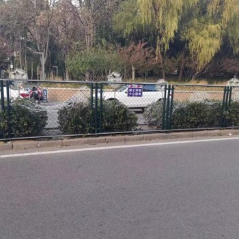 體育場護欄網北京浸塑護欄網海淀護欄網價格