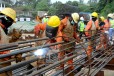 出国劳务四川泸州建筑电焊包吃住月薪3万带薪年假
