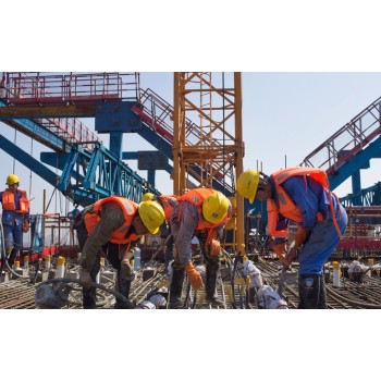 澳大利亚出国劳务工资索马里电焊工老员工反馈好月薪1.5-3万