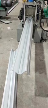 金屬U型壓型機光伏發(fā)電新能源水槽機全自動(dòng)設備