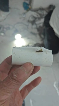 西安房屋各種漏水滲水維修、樓頂漏水維修、陽臺漏水、衛(wèi)生間漏水