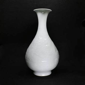 元代卵白釉瓷器拍賣