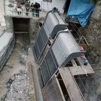 汕頭泵站水電站回轉(zhuǎn)式格柵清污機
