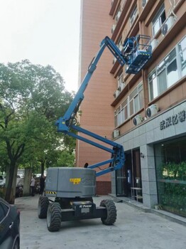 上海金山區(qū)山陽楓涇23米18米自走登高作業(yè)車出租電話
