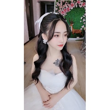 化妝培訓(xùn)學(xué)校學(xué)費,2024維納斯化妝學(xué)校