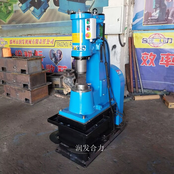 小型免安裝打鐵設(shè)備C41-20kg一體機(jī)空氣錘