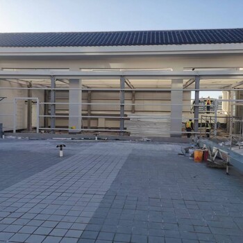 室內(nèi)擴建閣樓二層，樓頂搭建鋼結(jié)構(gòu)二層