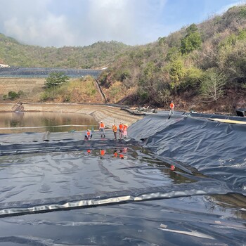 垃圾衛(wèi)生填埋場污水雨污分流調(diào)節(jié)池改造浮蓋技術(shù)介紹
