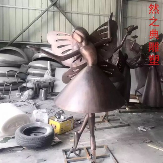 提供蝴蝶仙子雕塑廠家實景圖
