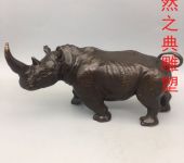 犀牛造型雕塑厂家承接动物牛优选犀牛雕塑公司