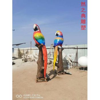 优选商业鹦鹉雕塑生产商-彩钢制作-景观工艺品鹦鹉雕塑