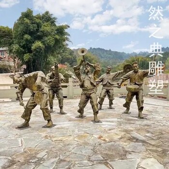 承接文化景觀敲鑼雕塑生產商-公園小品-供應藝人雕塑主題